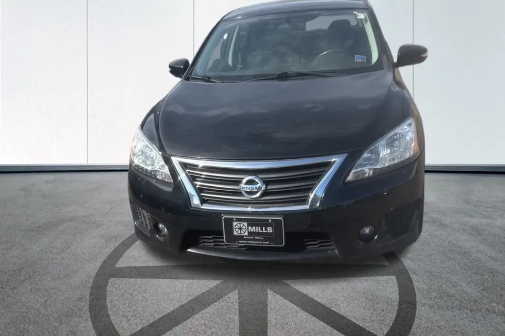 2015 Nissan Sentra SR photo 1