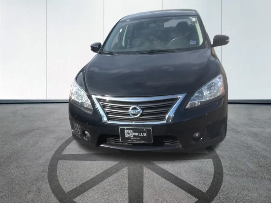2015 Nissan Sentra SR photo 1