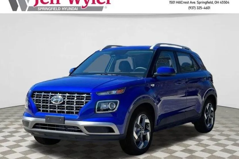 2025 Hyundai Venue SEL photo 1