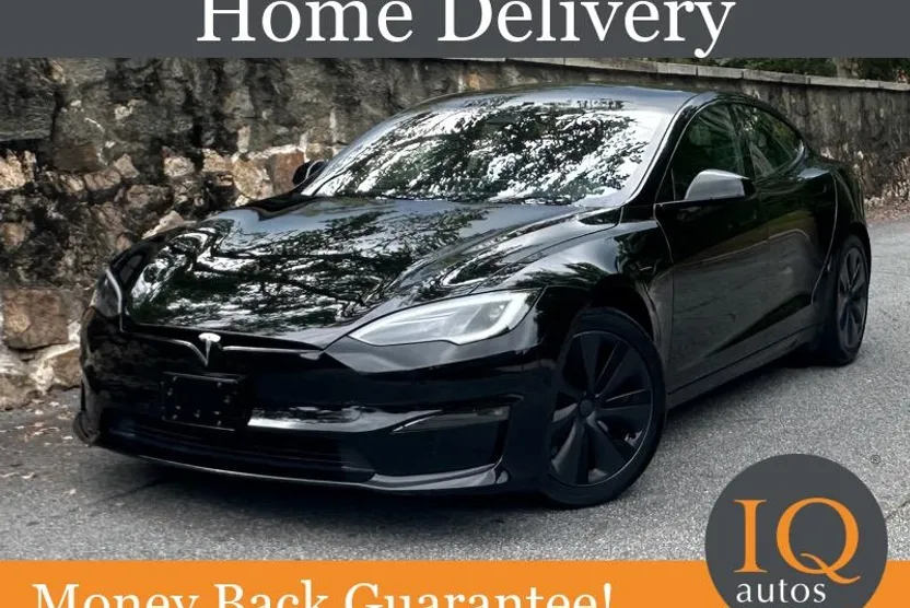 2023 Tesla Model S photo 1