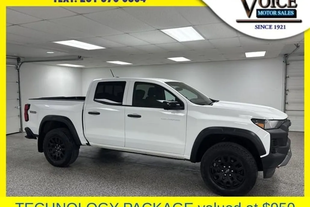 2023 Chevrolet Colorado Trail Boss photo 1