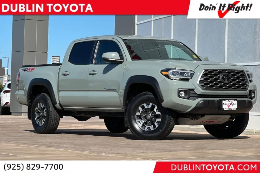 2023 Toyota Tacoma TRD Off-Road V6 photo 1