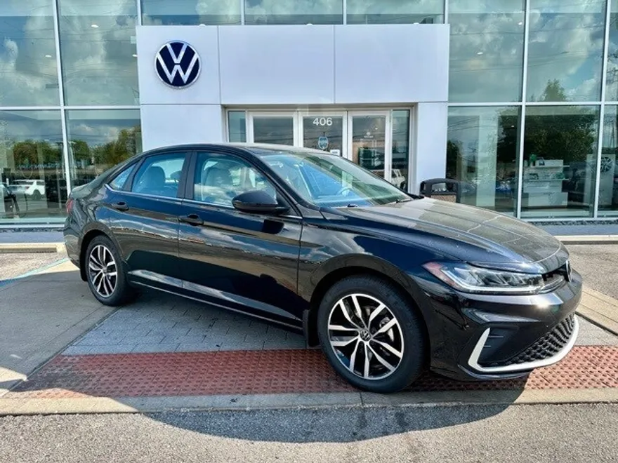2026 Volkswagen Jetta 1.5T SE photo 1