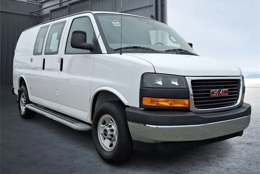 2023 Gmc Savana 2500 Cargo photo 1