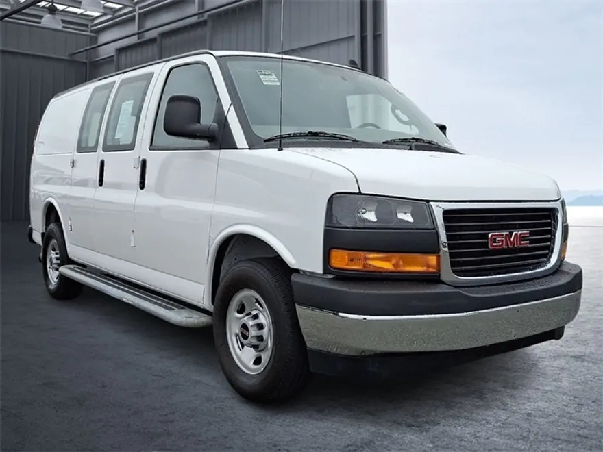 2023 Gmc Savana 2500 Cargo photo 1