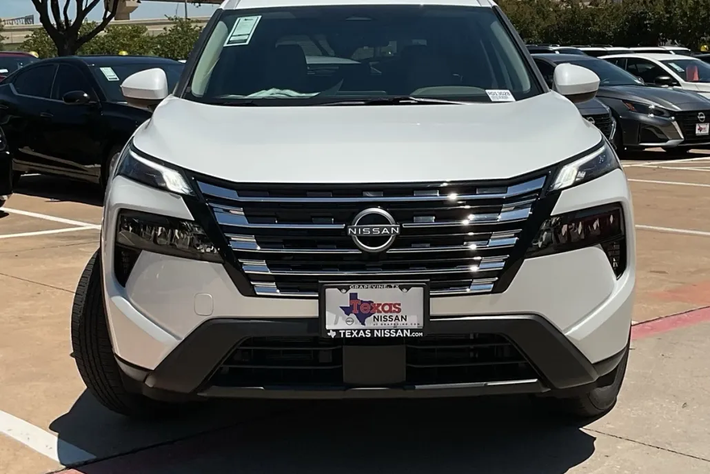 2026 Nissan Rogue SV photo 1