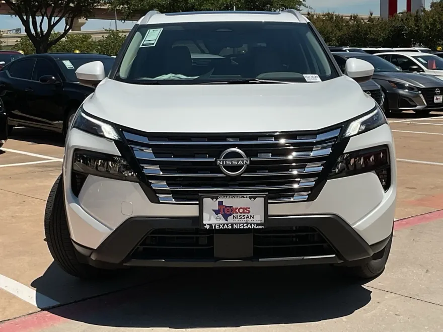 2026 Nissan Rogue SV photo 1