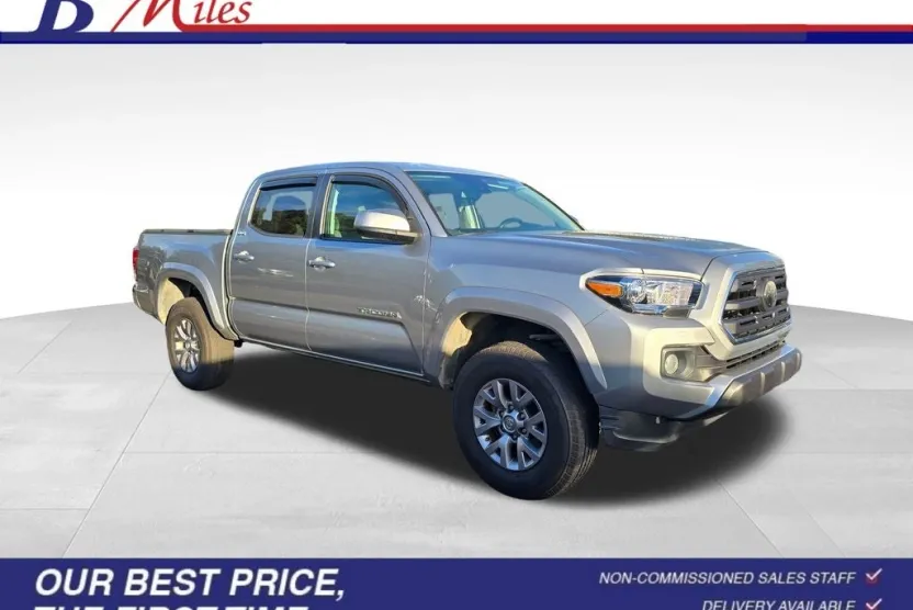 2018 Toyota Tacoma SR5 TRD Sport photo 1