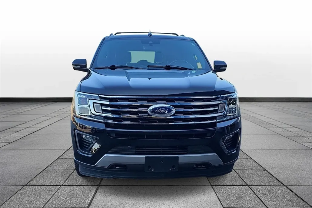 2021 Ford Expedition MAX XLT photo 1