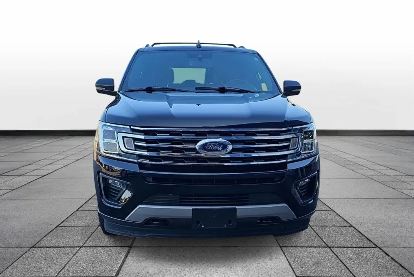 2021 Ford Expedition MAX XLT photo 1