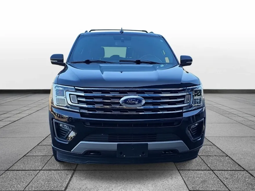 2021 Ford Expedition MAX XLT photo 1