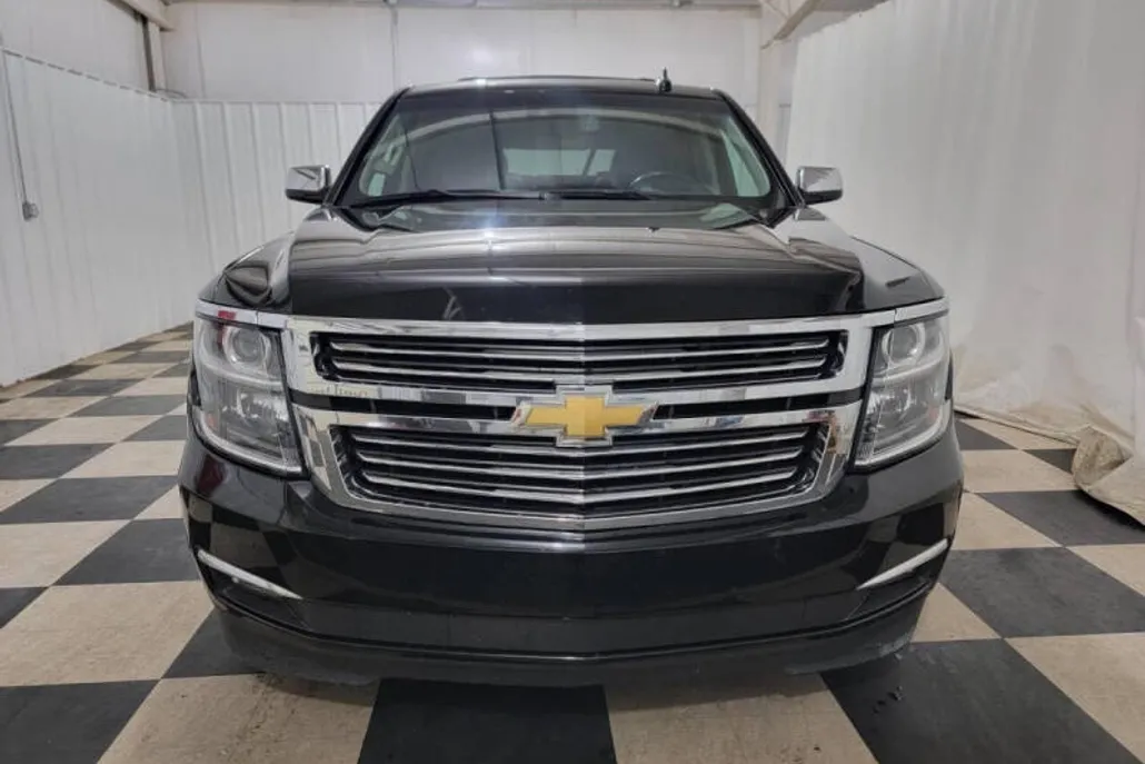 2017 Chevrolet Tahoe Premier photo 1