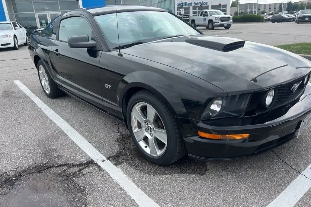 2007 Ford Mustang GT Premium photo 1