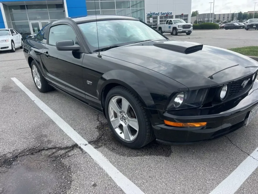 2007 Ford Mustang GT Premium photo 1