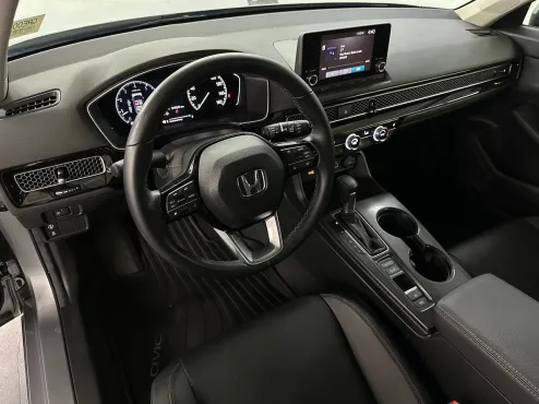 2024 Honda Civic EX-L Hatchback photo 4
