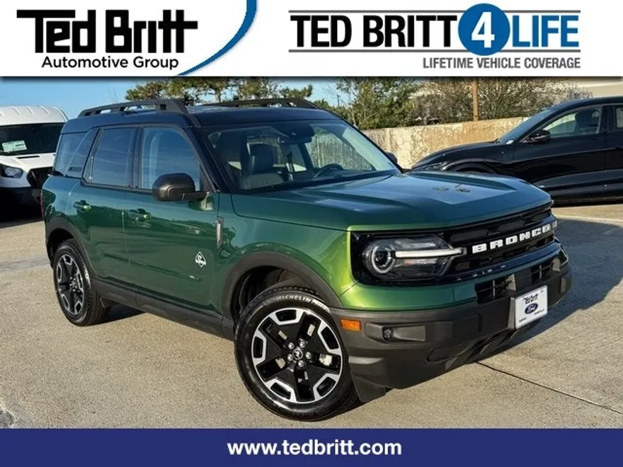 2023 Ford Bronco Sport Outer Banks photo 1