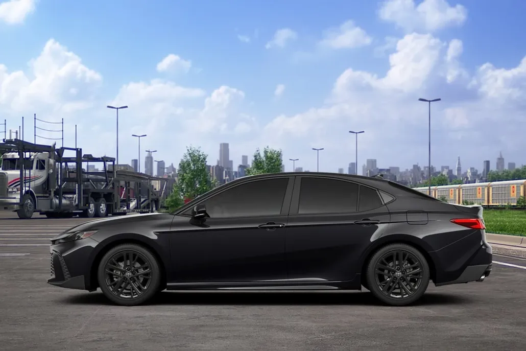2026 Toyota Camry SE photo 1