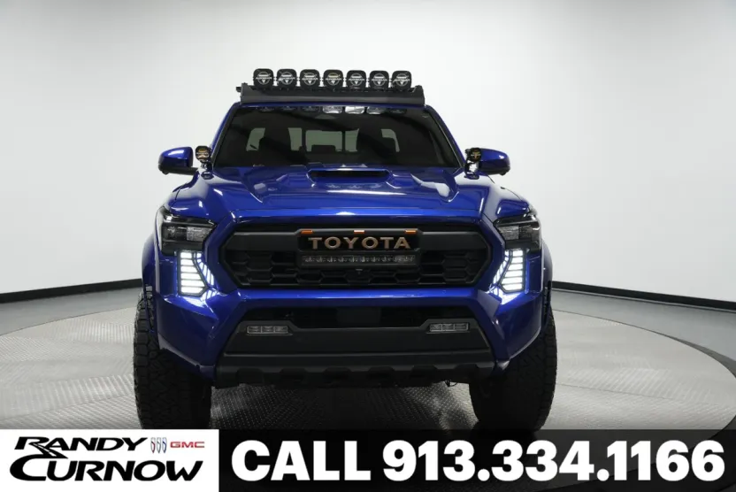 2024 Toyota Tacoma SR5 photo 1