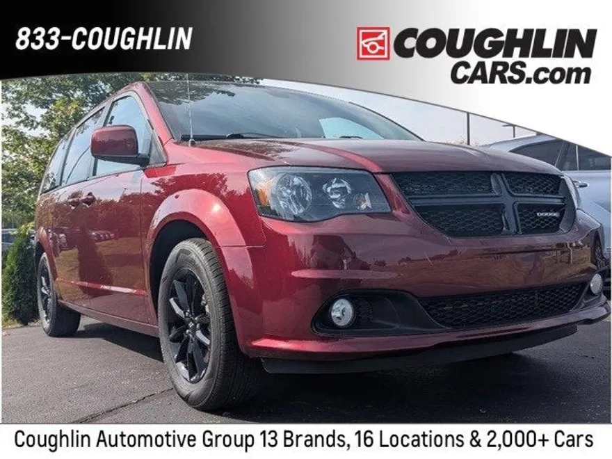 2020 Dodge Grand Caravan SXT photo 1