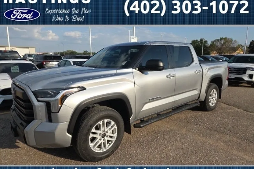 2024 Toyota Tundra SR5 photo 1