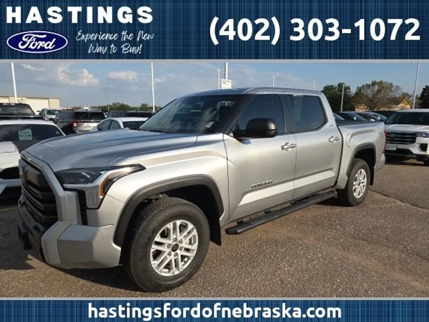 2024 Toyota Tundra SR5 photo 1