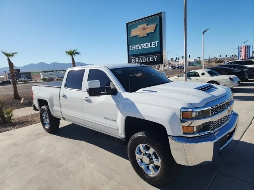 2019 Chevrolet Silverado 2500HD LT photo 1