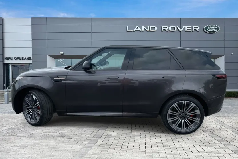 2025 Land Rover Range Rover Sport SE photo 1