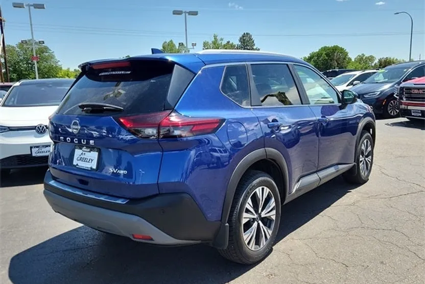 2023 Nissan Rogue SV photo 1