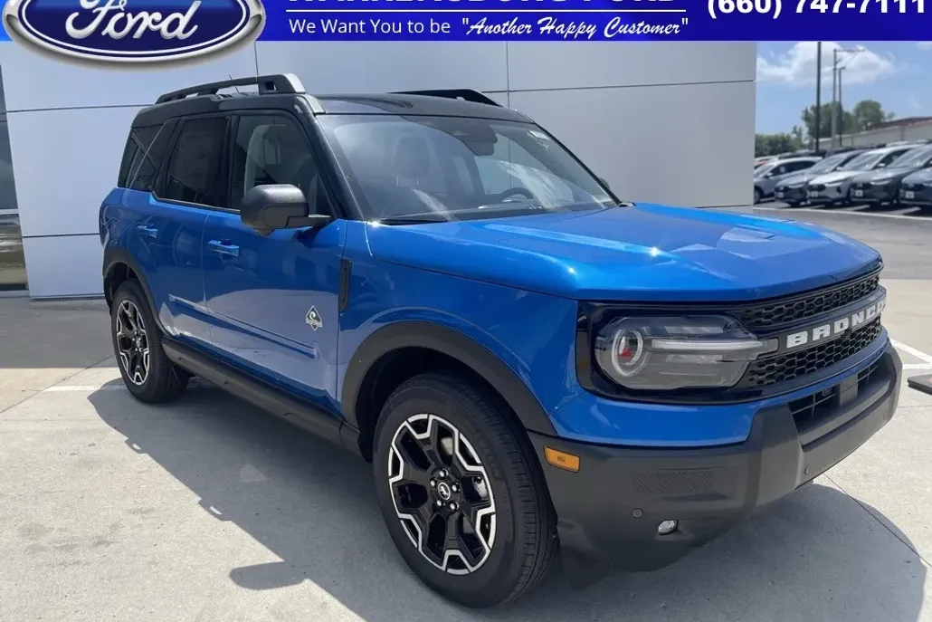 2025 Ford Bronco Sport Outer Banks photo 1