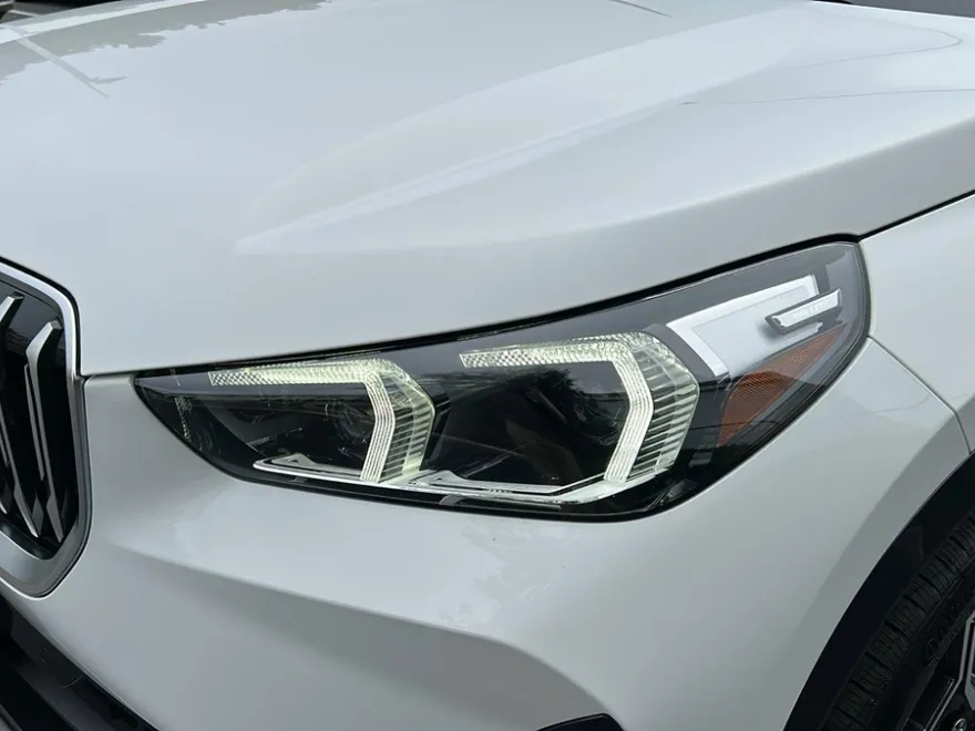 2023 Bmw X1 XDrive28i photo 1