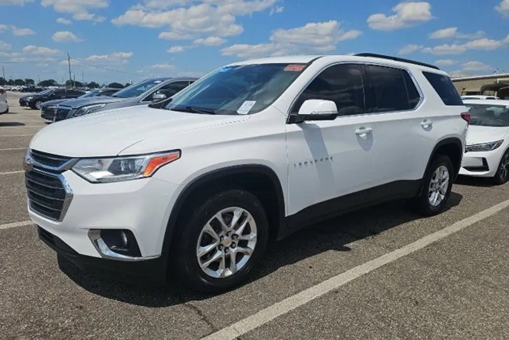 2021 Chevrolet Traverse photo 1