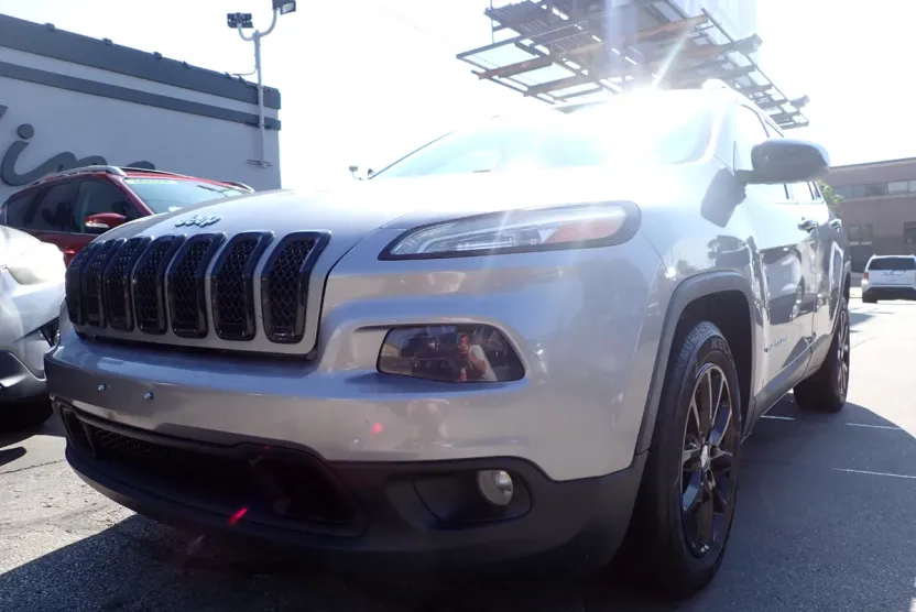 2016 Jeep Cherokee Latitude photo 1