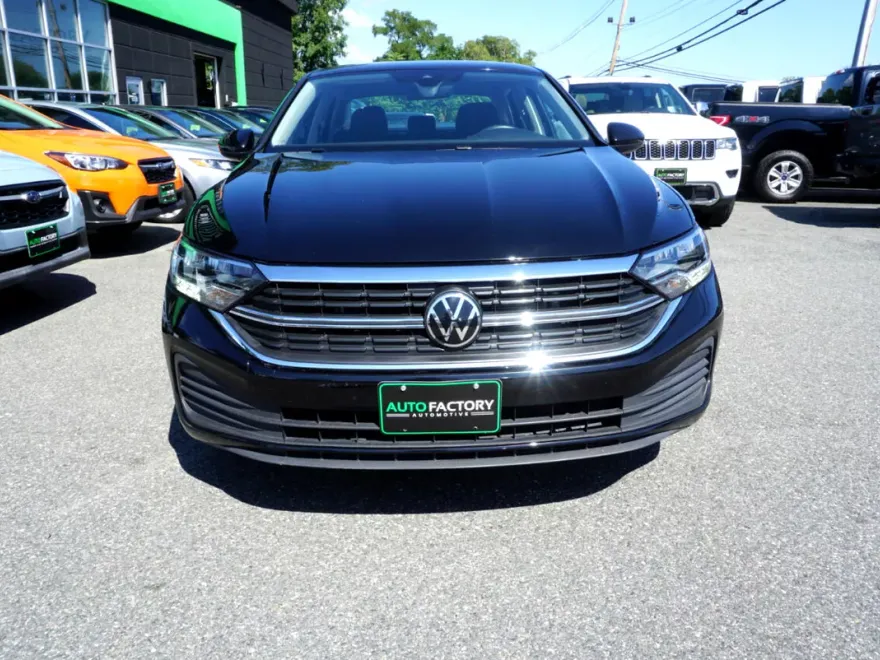 2024 Volkswagen Jetta S photo 1