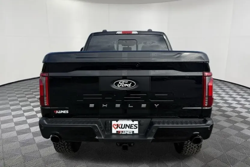 2025 Ford F-150 Lariat photo 1