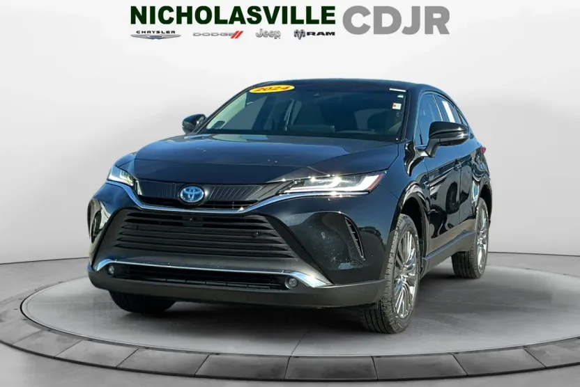 2024 Toyota Venza Limited photo 1