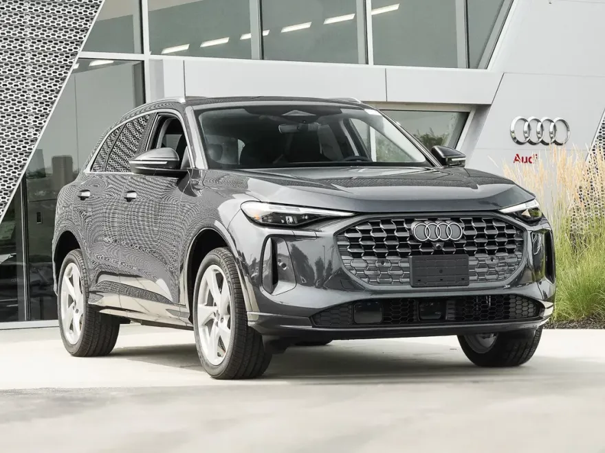 2025 Audi Q5 Premium Plus photo 1