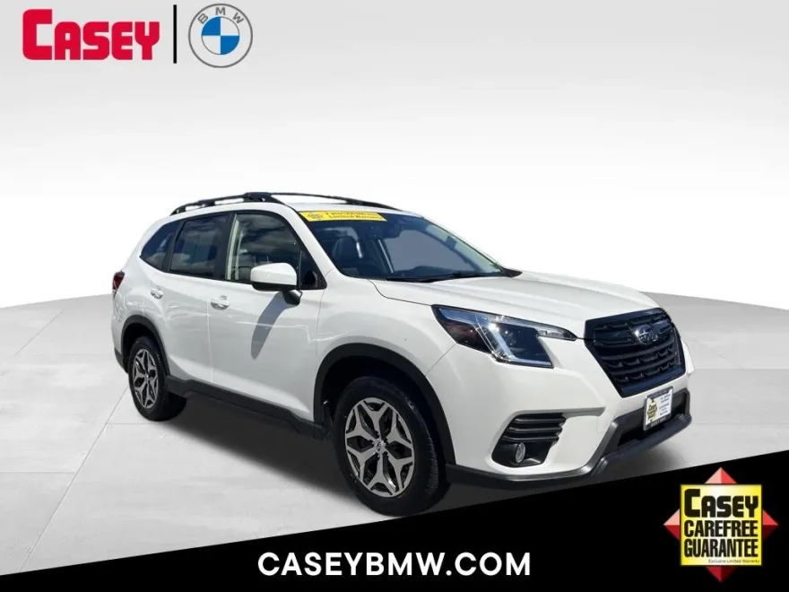 2023 Subaru Forester Premium photo 1