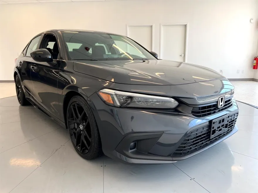 2022 Honda Civic Sport photo 1