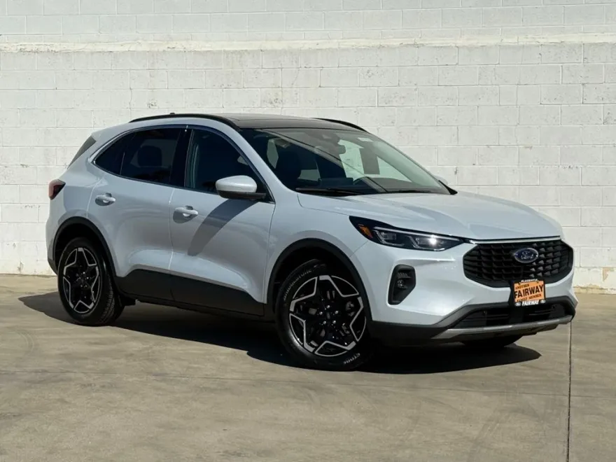 2025 Ford Escape Platinum photo 1