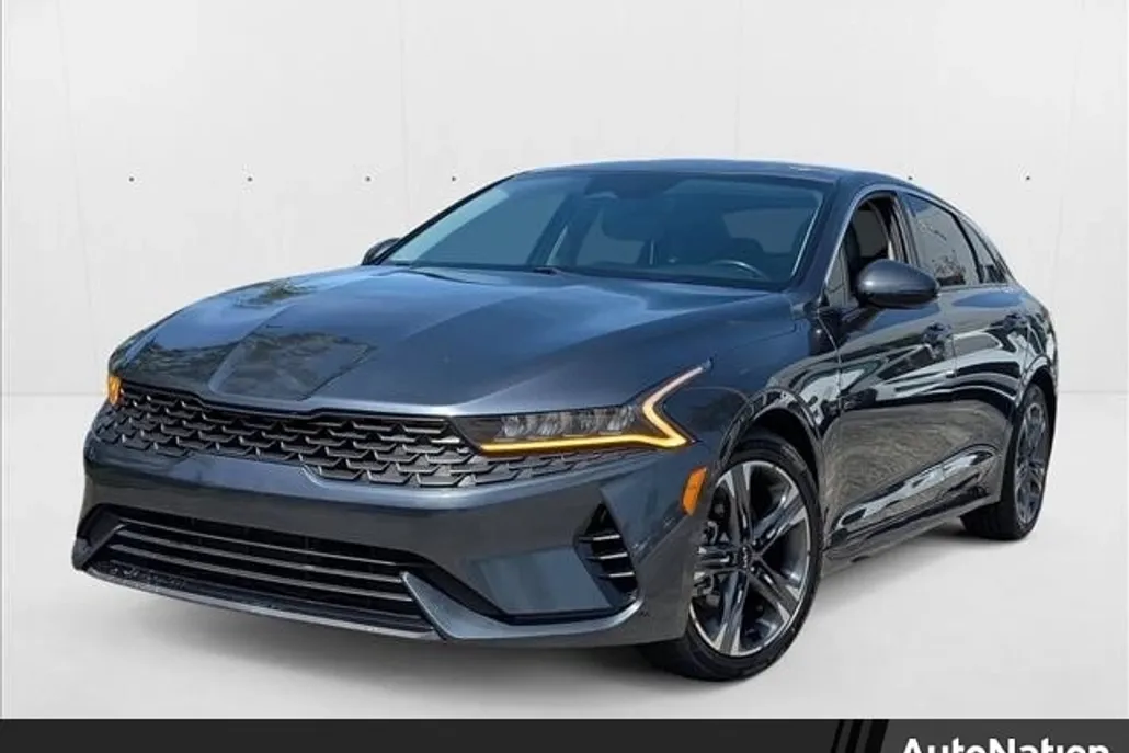 2022 Kia K5 EX photo 1