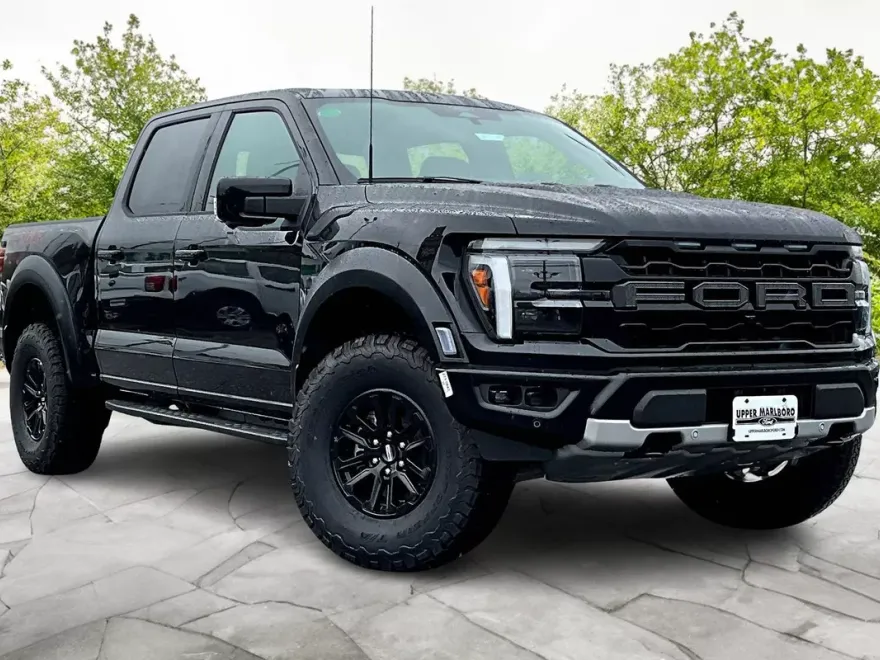 2025 Ford F-150 Raptor photo 1