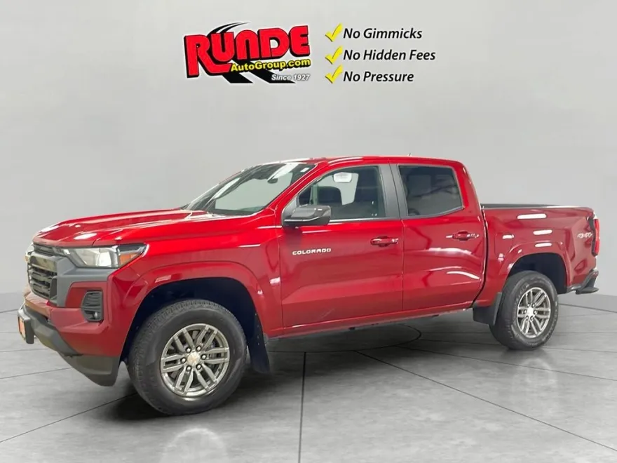 2023 Chevrolet Colorado LT photo 1