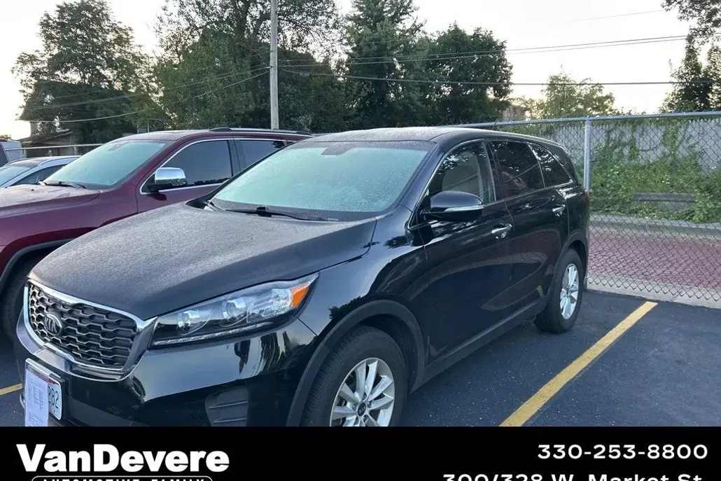 2019 Kia Sorento LX photo 1