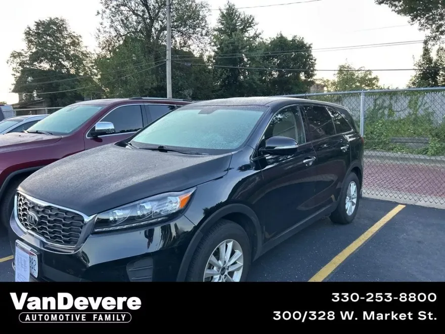 2019 Kia Sorento LX photo 1