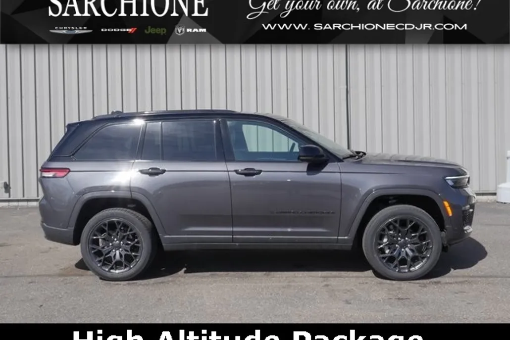 2025 Jeep Grand Cherokee Summit photo 1