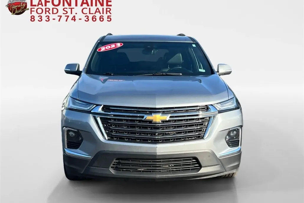 2023 Chevrolet Traverse Leather photo 1