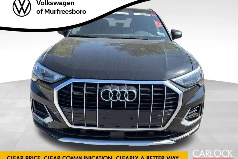 2022 Audi Q3 40 TFSI Premium photo 1