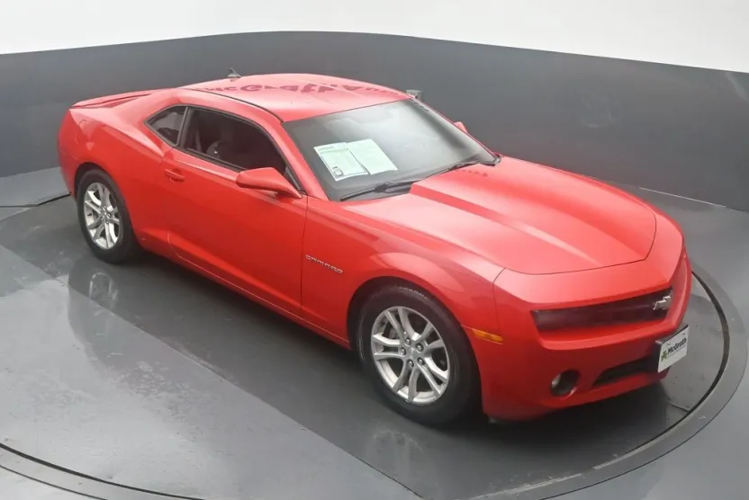 2013 Chevrolet Camaro 1LT photo 1