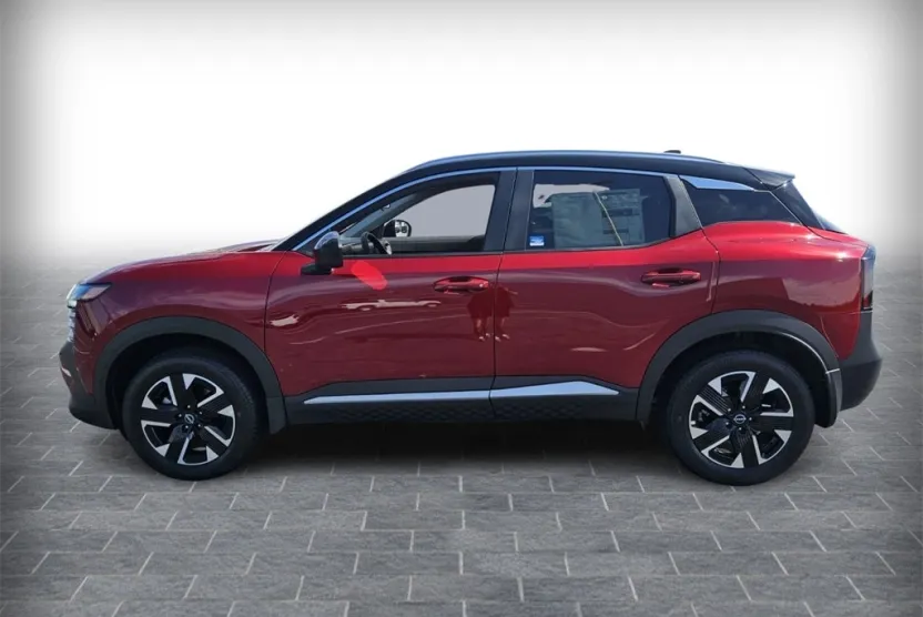 2026 Nissan Kicks SV photo 1