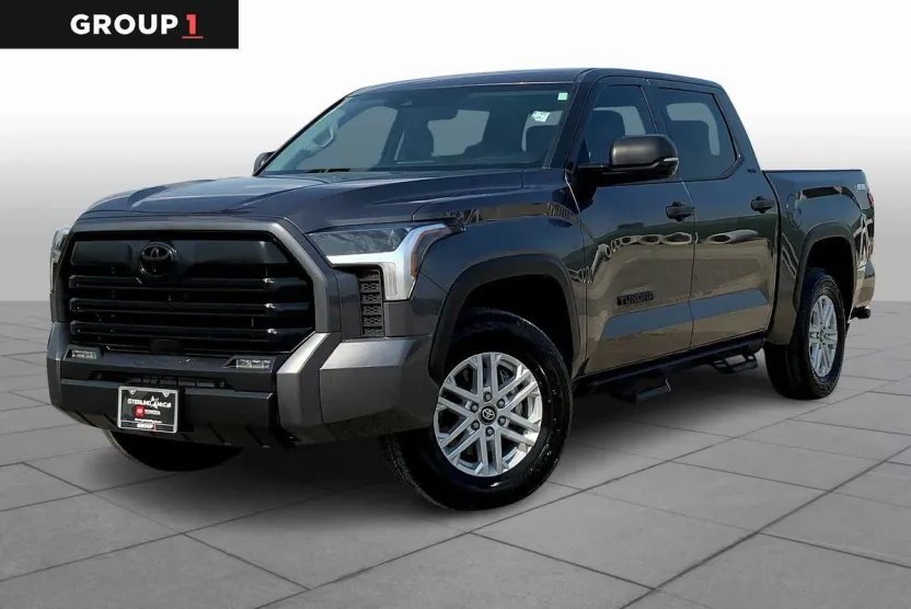 2023 Toyota Tundra SR5 photo 1